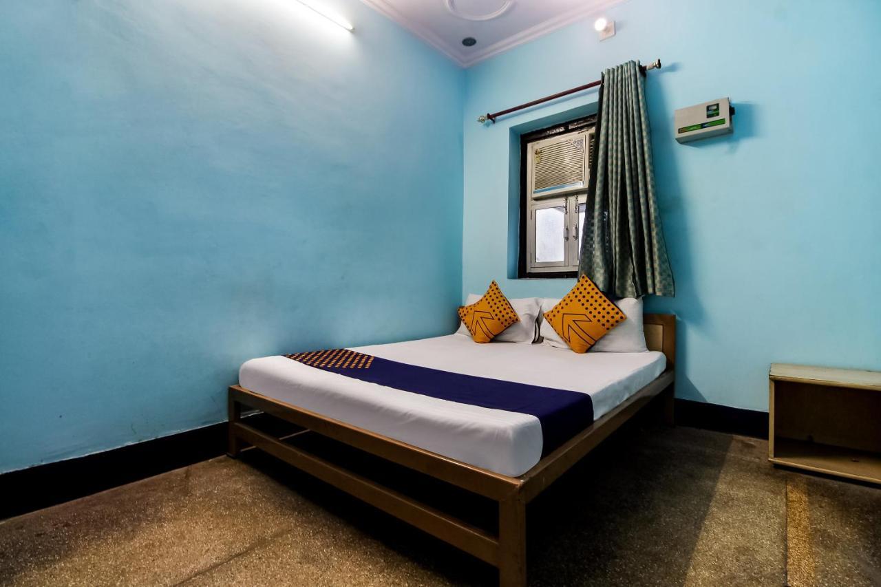 Spot On 40972 Hotel Gurubaksh Rāmpur Extérieur photo